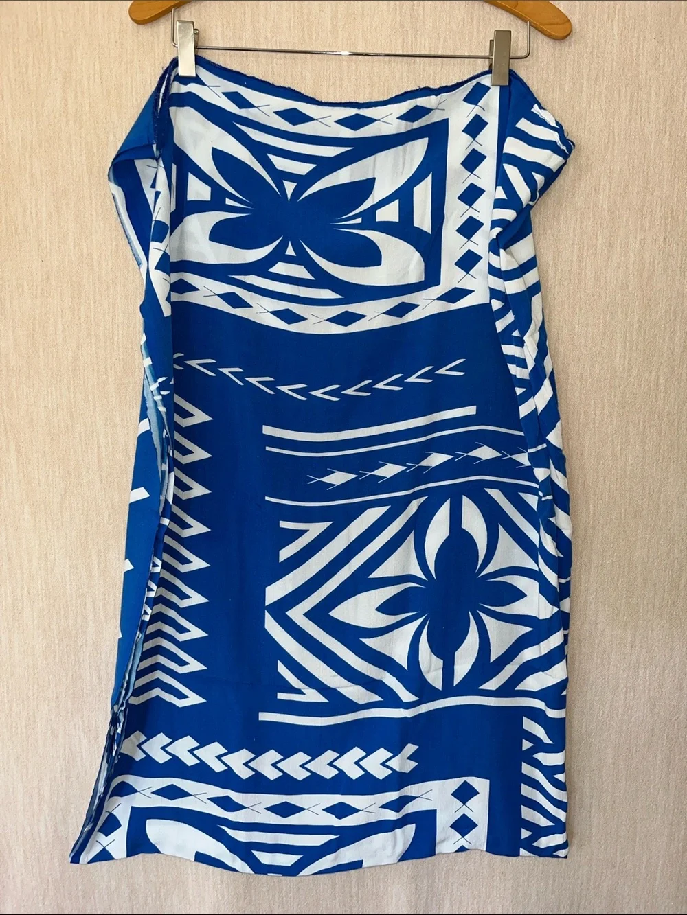 Koko Pacific Sarong - Picture 4 of 6